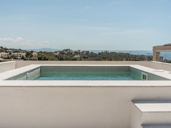 Newly renovated sea view house in Genova 13