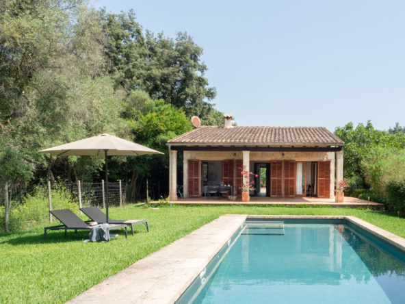 Secluded countryside finca with pool and and tourist license in Campanet 24