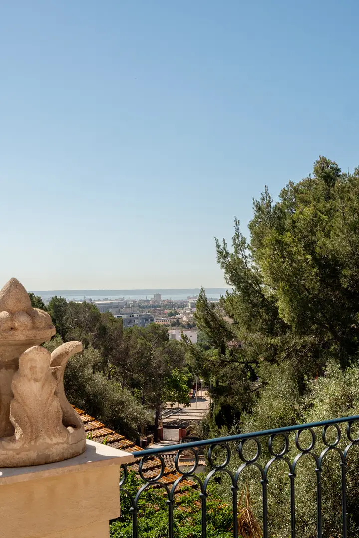 Reformed house with captivating views in Palma 38