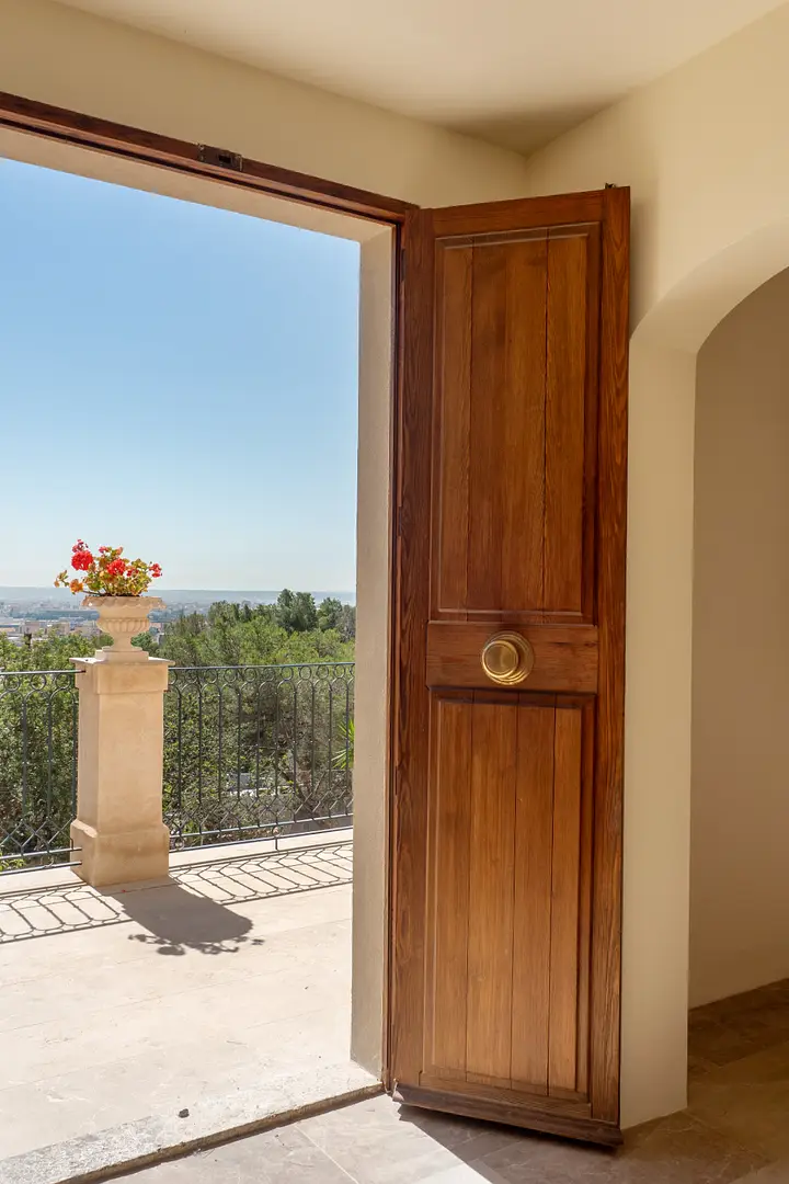 Reformed house with captivating views in Palma 23