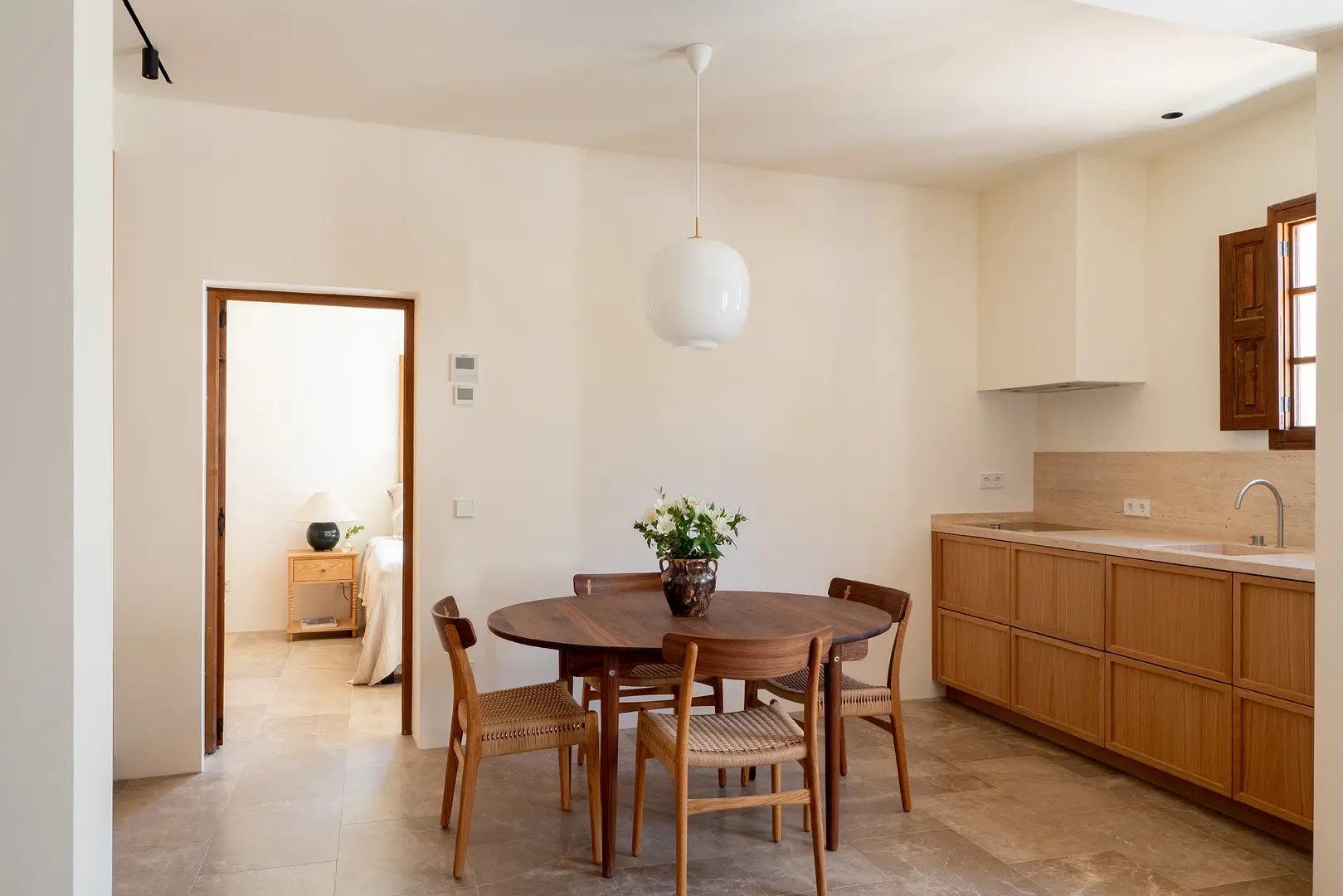 Reformed house with captivating views in Palma 10
