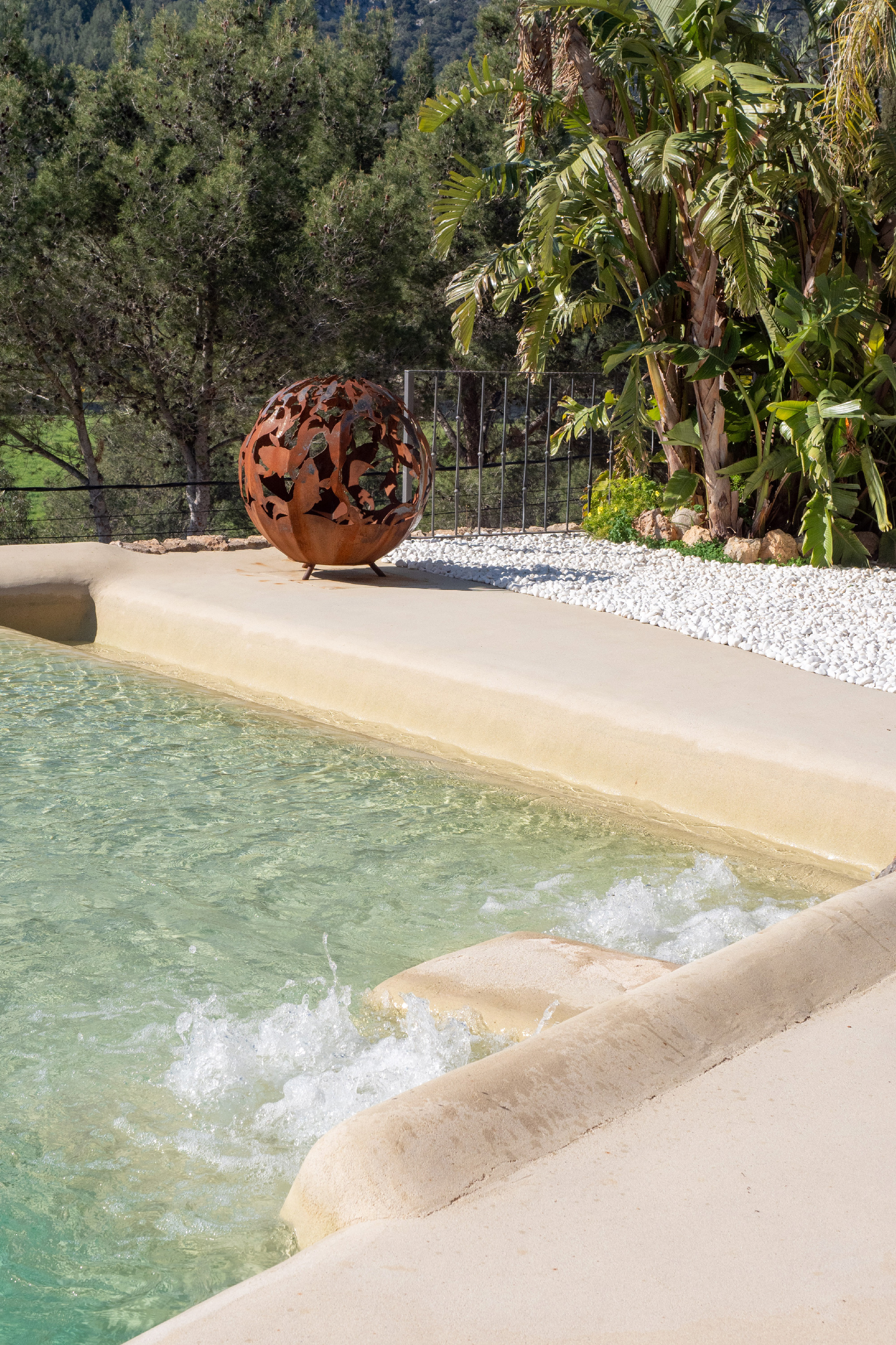 Detached house with pool and garden in Puigpunyent