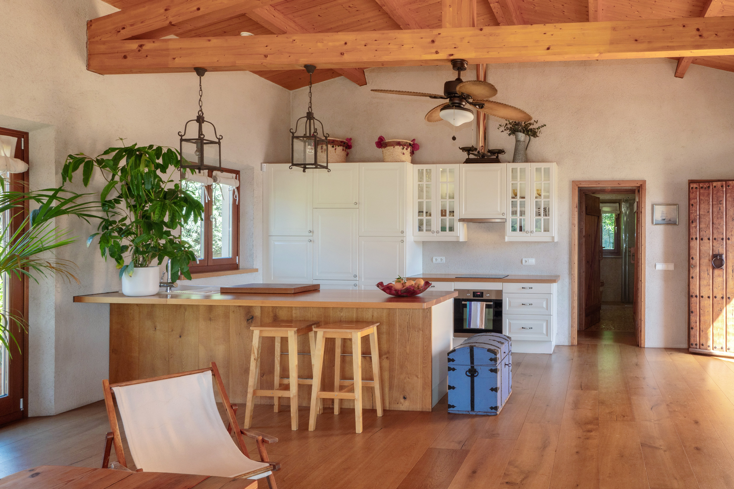 Detached house with pool and garden in Puigpunyent